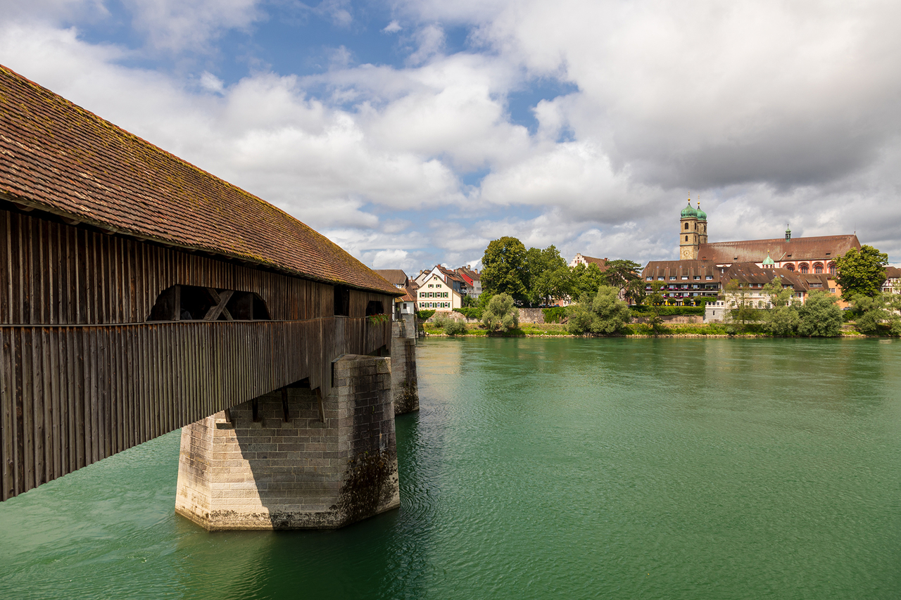 Alte Holzbrücke über den Rhein