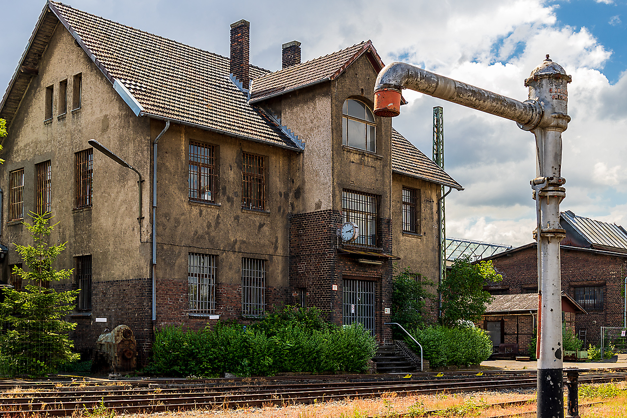 Altes Bahngebäude