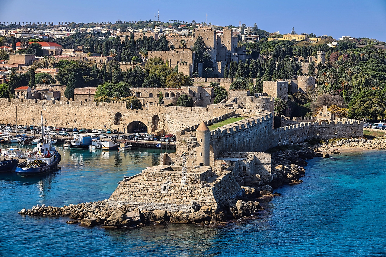 Festungsanlage im Hafen von Rhodos